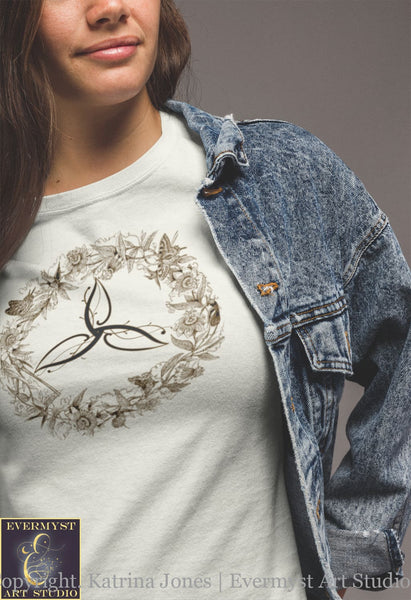 Celtic Trinity Knot Botanical Leaves Flowers Vintage T-Shirt Top Clothing T Shirt