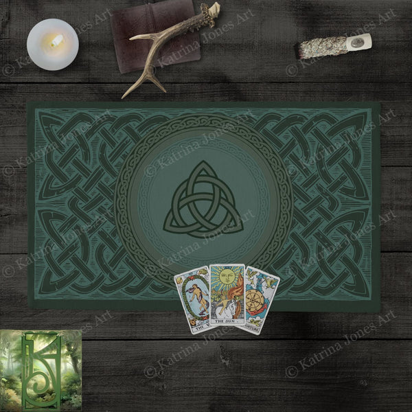 Altar Cloth Tarot Celtic Triple Knot Green Rec