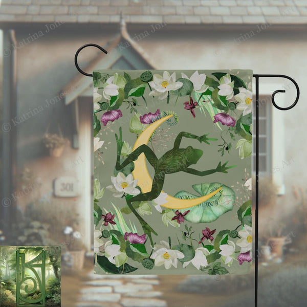 a picture of a house with flowers and a lizard on it