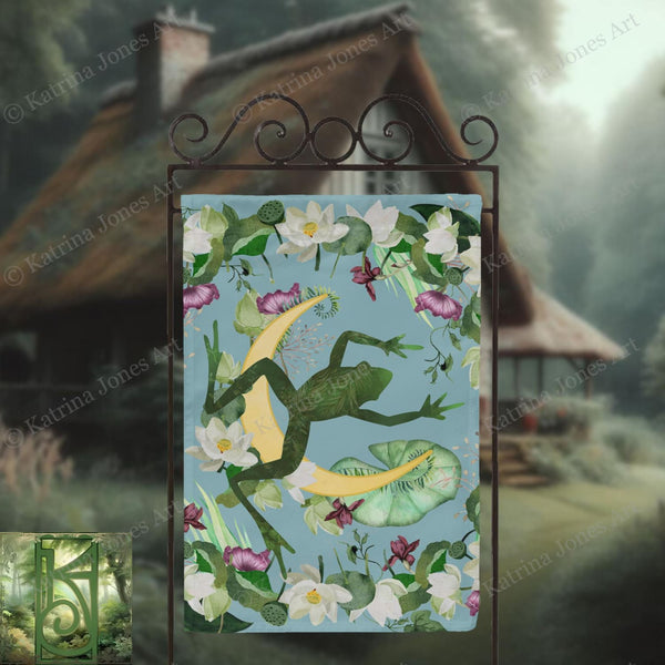 a picture of a frog on a blue background